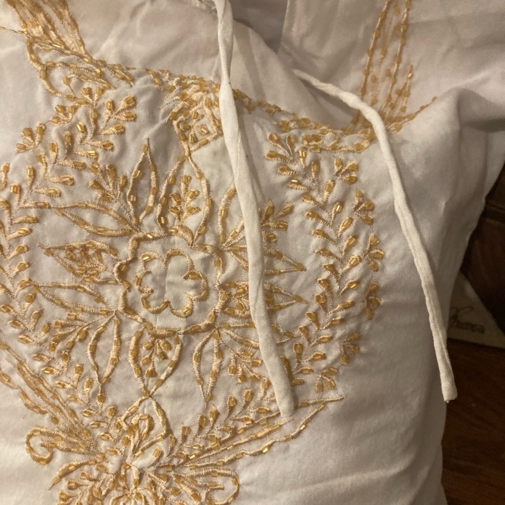 Hobo Tote Bag White with Embroidery and Beading in Champagne/Tan - Picture 2 of 5